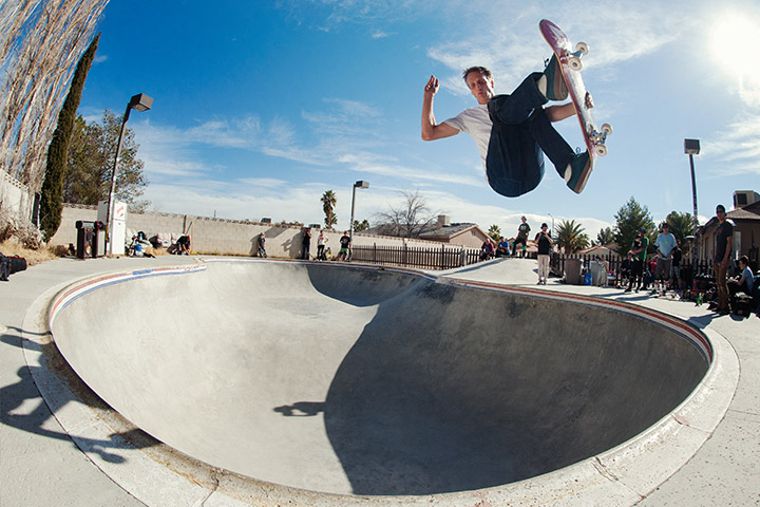 La leggenda dello skateboard, fondatore e ideatore della Birdhouse Skateboards: Tony Hawk .