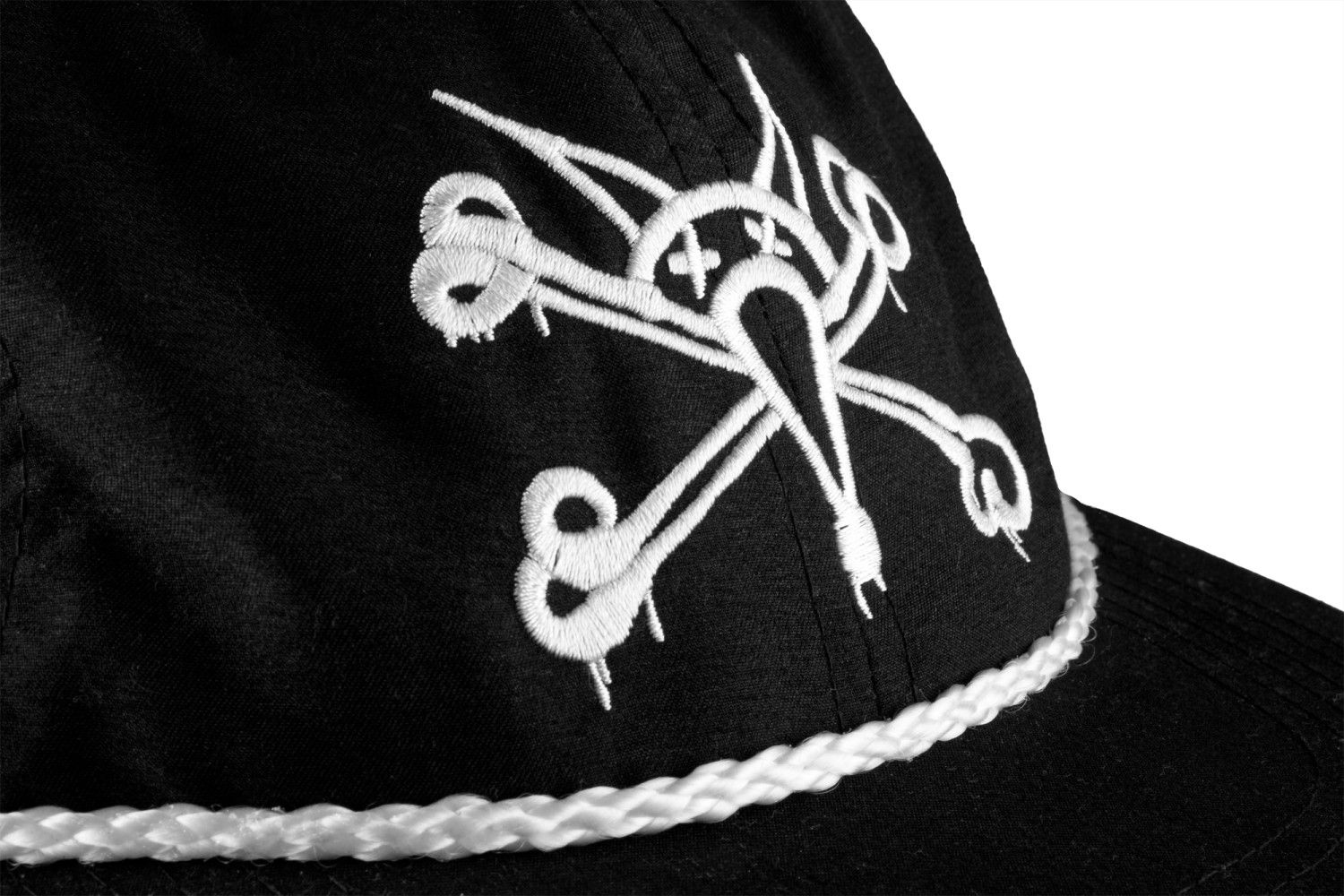Eine Cap mit dem Bones Wheels Skull Logo.