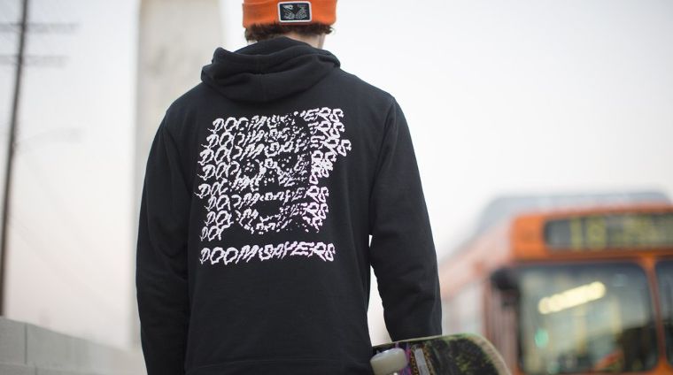 Ein Hoodie aus der Streetwear Kollektion von Doomsayers.