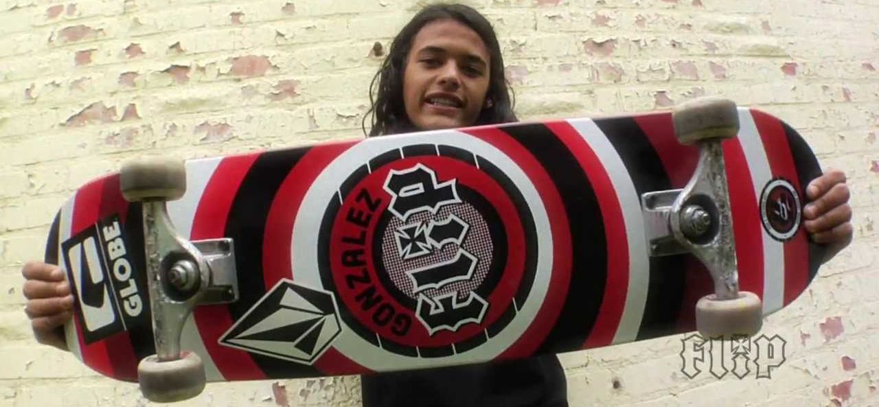  Flip Skateboards Teamfahrer David Gonzalez mit einem Deck mit P2 Konstruktion.
