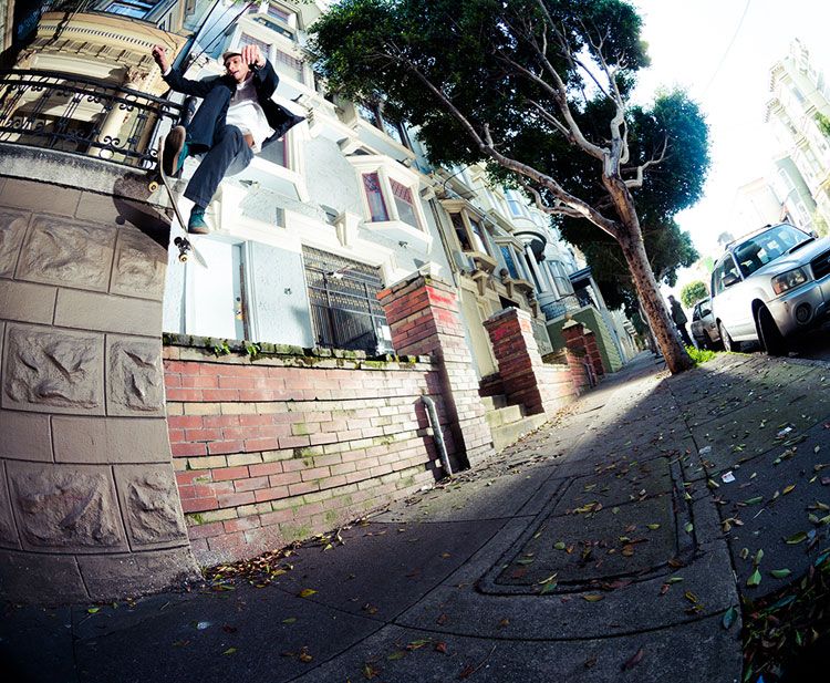 Le team rider RipNDip Matt Militano avec un Wallie .